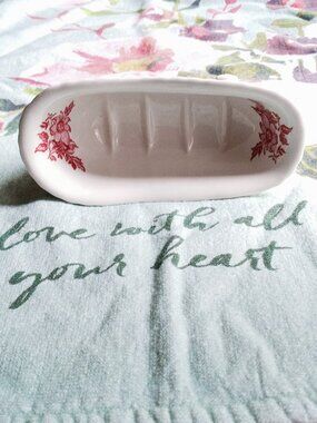 Vintage White Glazed Ceramic Clawfoot Bathtub Soap/Trinket Dish Made in England